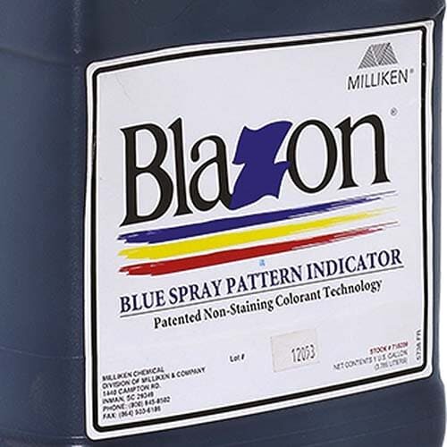 Blazon colorante tracciante indicatore è anche un colorante per laghi contro la torbidezza delle acque. Aumentando la dose, la soluzione v...